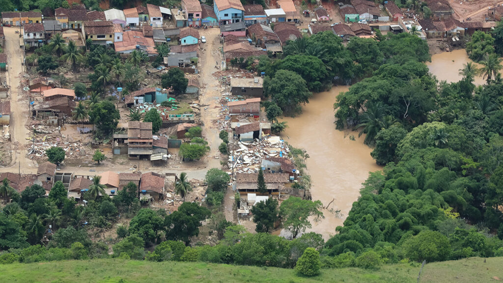 Chuvas e os desabrigados no sul da Bahia